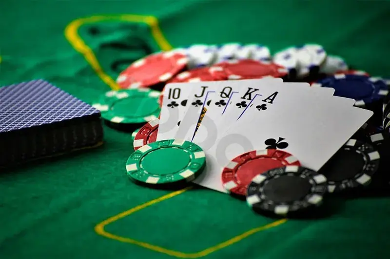 Spela poker hos Bwin casino